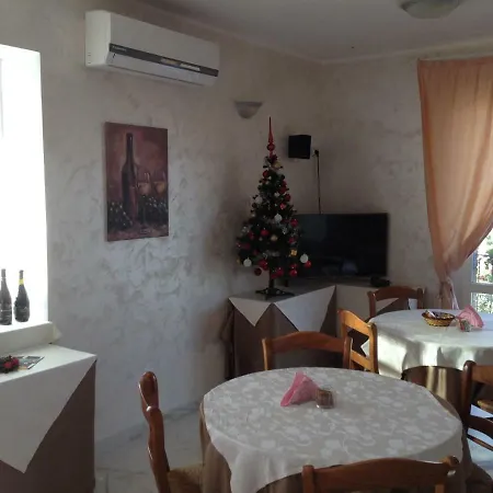 Via Col Vento Bed & Breakfast