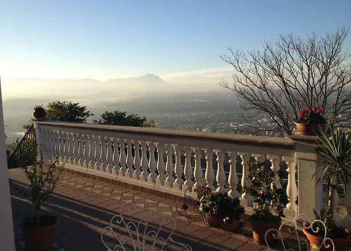 Via Col Vento Bed & Breakfast 3*